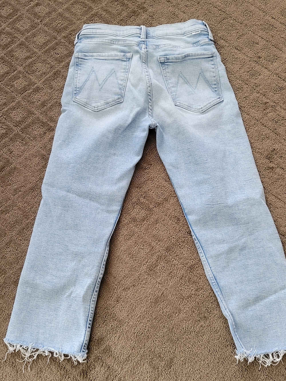 MOTHER Tomcat Flood Light Blue Raw Hem Cropped Jeans